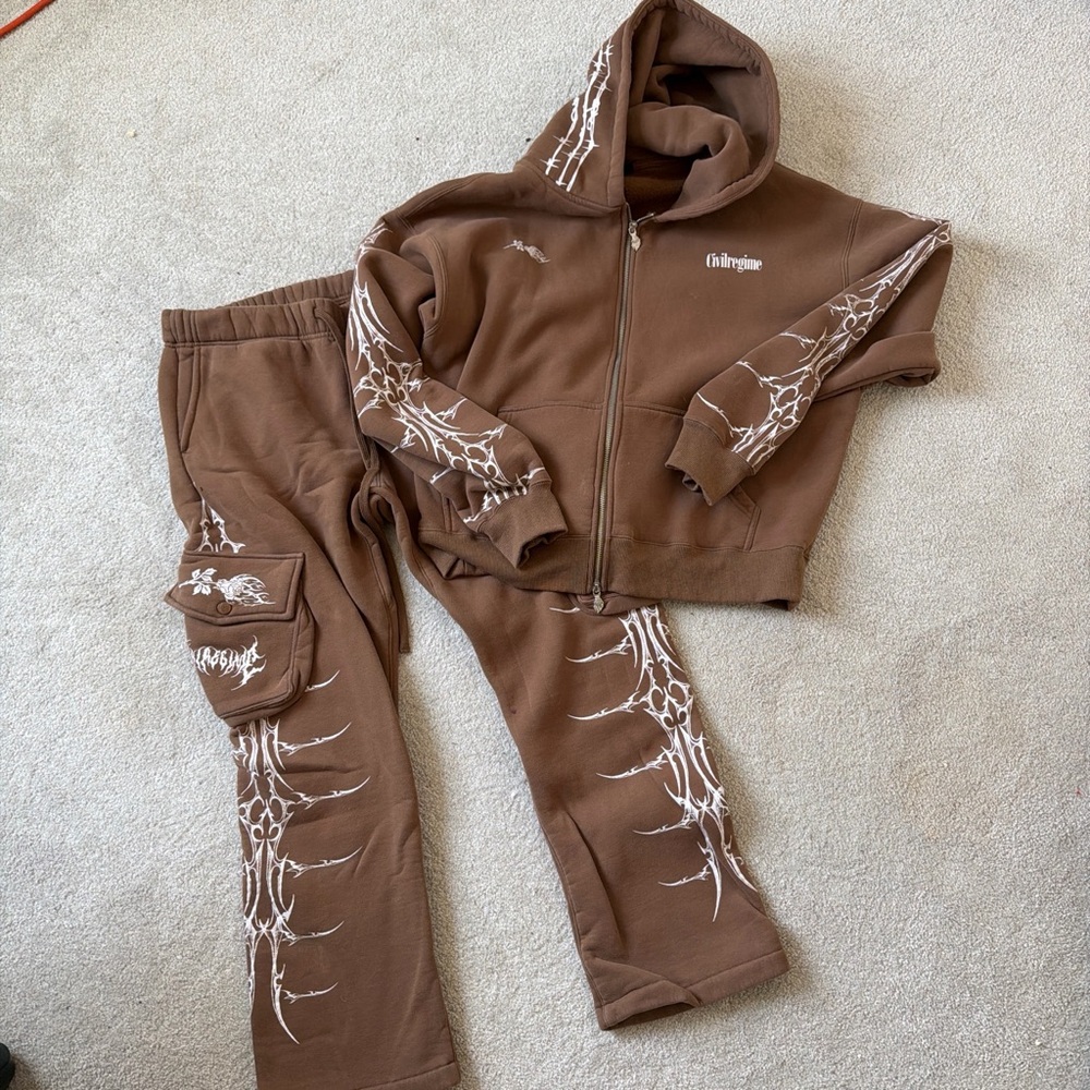 Civil regime sweat set